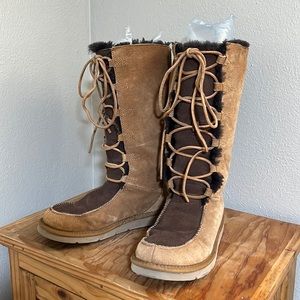 UGG Laceup Winter Boots